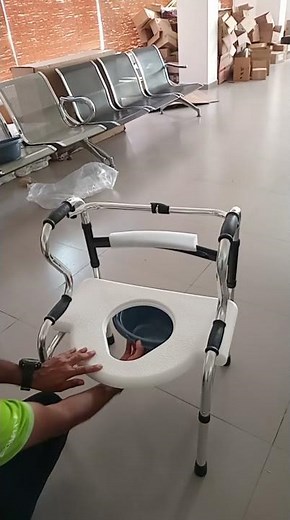 3 in one walker and commd chair .with .birthing chair v good