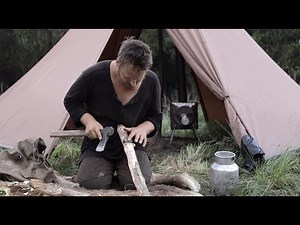 3 days solo bushcraft trip - hot tent, rain, bats, sharpening tools, sea and forrest, cooking meat
