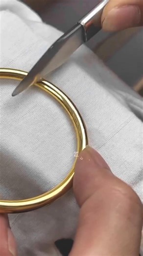 Silver ki chhoti anguthi ko Gala kar gol ka kangan banaya #shorts #viralvideo #jewellery