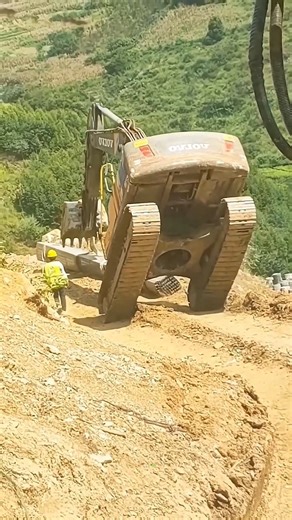 Excavator counterweight !