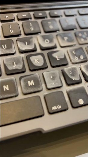 What does a gas duster spray on keyboard , High pressure up to 6 atmospheres