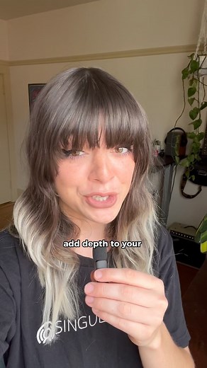 If you’re a practicing musician you NEED a looper pedal… and I’ll tell you why! Firstly, the looper pedal can turn a lone musician into a one-person band. It records your musical phrases and plays them back, allowing you to layer your tracks, be it chords, basslines, or solos. Second, it’s a fantastic tool for songwriting. Experiment with chord progressions, melodies, and rhythms and hear them live. It’s like having a bandmate who never tires or disagrees. Third, it’s the ultimate practice partn