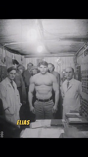 1.2M views · 17K reactions | The real Capitan America #capitanamerica #storytime #1900s #creepy | Mysterious mystery | Facebook