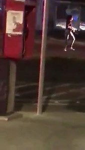 363K views · 2.8K reactions | CIRCULA EN REDES SOCIALES UNA MUJER CON UN RIFLE DE ASALTO AL PARECER AR 15 CALIBRE 2.23MM, CON EL CUAL SUPUESTAMENTE ATACA A CIVILES Y UNIFORMADOS EN AGUASCALIENTES, EL VIDEO YA SE HIZO VIRAL. PERO EL ARMA SE LA QUITO A UN POLICÍA. Redacción Alarma Sonora Policiaco Nacional | Alarma Sonora | Facebook