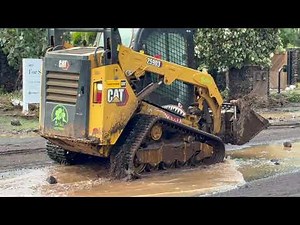 Kona Low Storm Cleanup in Kīhei, Maui, on March 15, 2026