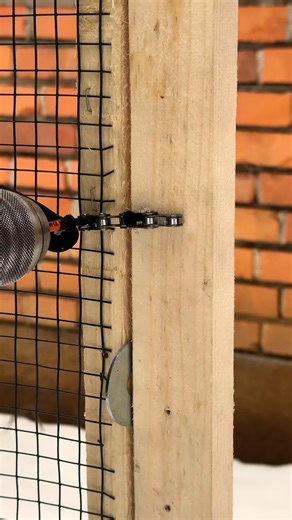 Chain hack for door swinging | Magic Hands Creations