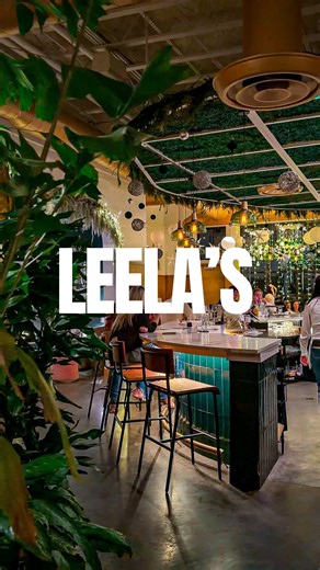 Dallas Discovered | Dallas Guide on Instagram: "✨ The Holidays at Leela’s Are Back & More Opulent than Ever! Experience a Trio of Over-The-Top Pop Up Bars & Legendary Christmas Cocktails! ✨ ‘Tis the season for glitz & glam! @leelaswinebar is bringing back their iconic Holiday Pop-Up with a picturesque theme at each of their three locations! Holidays at Leela’s 🗓️ November 12th - January 6th 🎄 Lower Greenville: Classic Holiday Charm 🎀 Uptown: Shimmering Pink Winter Whimsy 