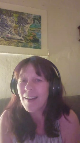 Bianca Martina Peife (@biancamartinapeifer)’s videos with KOPF AN KOPF - Tim Peters