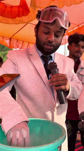 🎈 When Cold Wins: Watch a Balloon Shrink in Liquid Nitrogen & Come Back to Life! ❄️