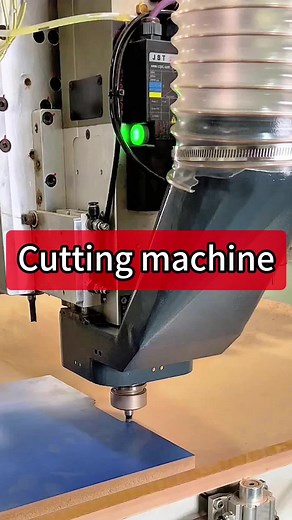 Have you ever seen a cutting machine？ #woodworkingmachinery #woodworking #factory #cnc #cncmachine #wooddesign #woodart #wood #cutting #cuttingmachine #drilling #drillingmachine #wood #woodplank