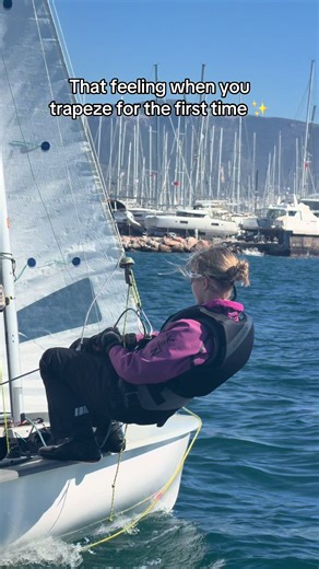 Experience the Thrill of Trapeze Sailing for the First Time