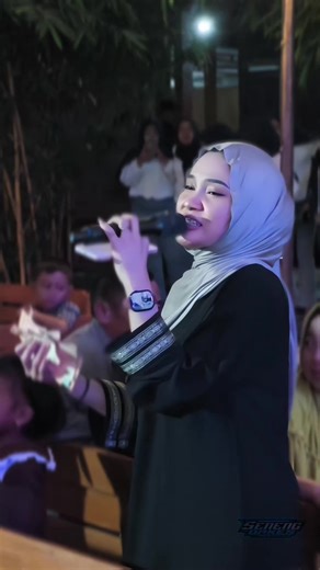 Asekkk....🕺 @kurniarahma @DISCUS MUSIC ENTERTAINMENT #hakikatsebuahcinta #kurniarahma #discusmusik #infoorkespati #senengorkes @DikhaaelloV2 @Dikhaaelloo