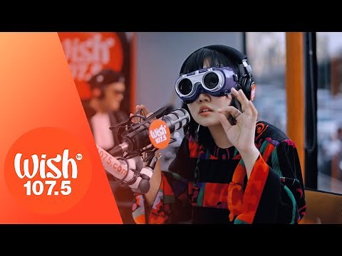 ena mori performs “VIVID” LIVE on Wish 107.5 Bus