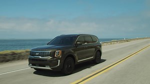 With drive modes suited for anything, the Telluride provides everything you want out of an adventure...and then some. | Kia America