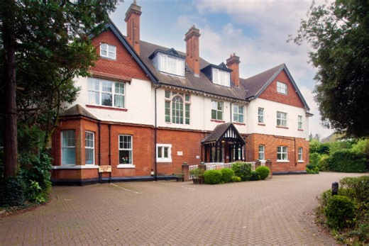 Bourne House care home | Surbiton, Surrey | Care UK