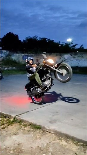 Pé no painel #manobras #grau #start