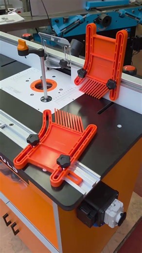 Defonceuse sous table Industrio + d'arrêt d'urgence + Défonceuse CMT7E + CE attes #woodworking #cmt