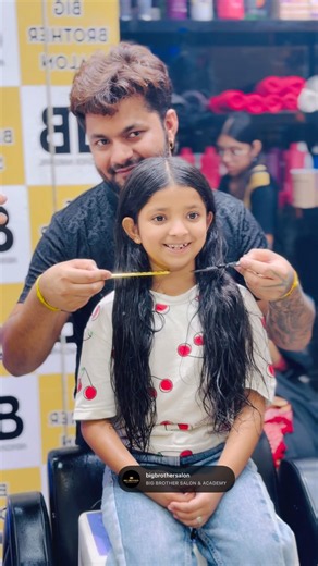 😱Wait For Cute Girl Haircut✂️🥰#haircut #shorts #viralshorts #reels #hairstyle #hair #viral #yt