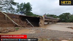 PANOORIN: Pahirapan ang mga motorista sa pagdaan sa bahagi ng kalsada sa Baluarte Bridge, Carranglan, Nueva Ecija ngayong Nobyembre 14. | via Villamor Consolacion #NET25NewsandInformation | NET25 News and Information
