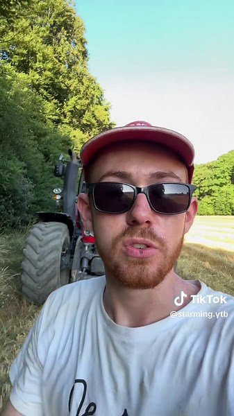 Moisson escourgeon 2025 #moisson #fendt #moisson2025 #masseyferguson #mf #babyshark #agri #farmlife #starming #pressage #escourgeon