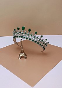Bridal Crown, Bridal Tiara, Wedding Headpieces, Tiaras and Crowns, MAJESTIC EMERALD Swarovski Bridal Crown - Etsy