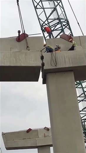 Hoisting process of concrete box girder for single column bridge
