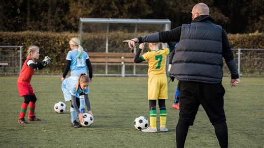Why coaching is easier to judge from the stand than do on pitch