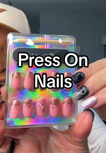 Press on Nails #pressonnails #nails #nailsoftiktok #curvelifenails