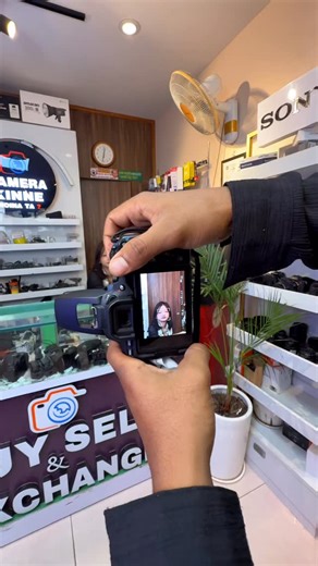 Camera Kinne Hoinata? on Instagram: "Canon 250d With Kit Lens Restock!!! Shutter Count : 3k Only"