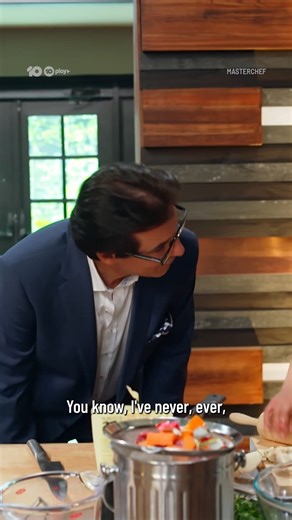 1M views · 3.6K reactions | The master has become the student 呂 #MasterChefAU #cookingtips #tipsandtricks | MasterChef Australia | Facebook