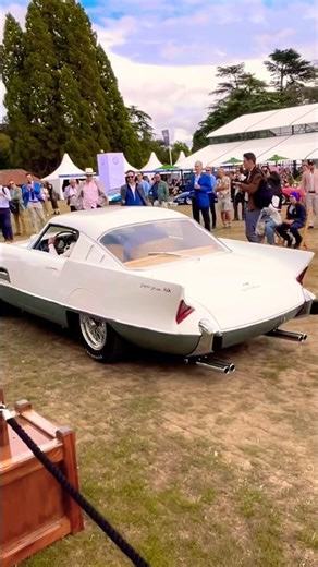 CLASSIC 1956 FERRARI SUPERAMERICA SUPERFAST PININ FARINA COUPE SPECIALE DRIVING AT SALON PRIVE! #yt