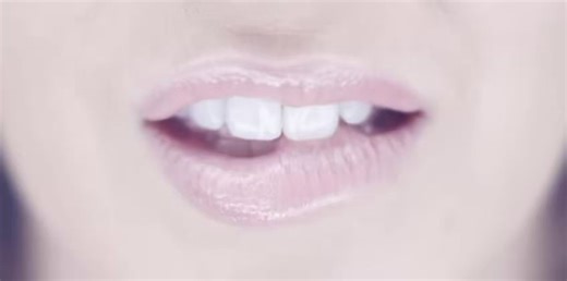 “Timebomb” Kylie Minogue [2012] ⏰ 💣
