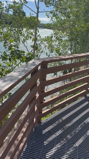 8.7K views · 203 reactions | Quick update from Kenai River Soldotna Creek Park. Sun is out FINALLY and folks catching some sockeye salmon. I’m heading back to camp for a 2am go fishing call! Wish me luck! 鸞 | Alaska Outdoors Television | Facebook