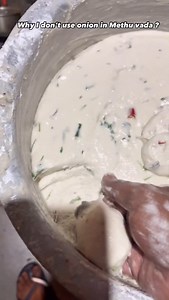 555K views · 39K reactions | Why i don’t use onion in Methu vada in my experience telling to you beginners ✌️廊 . . . #bangalore #rajasekarallwin #methuvadai #ulundhuvadai #delhi #mumbaivada | Rajasekar Chinnasamy | Facebook