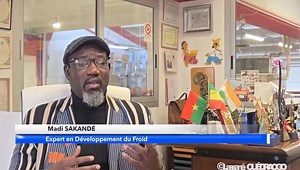 Madi Sakandé, expert en froid industriel, insiste et persiste : le froid et l’autosuffisance alimentaire vont de pair. Il appelle à la création d’une agence confédérale du secteur de froid 🥶 de l’AES 🇧🇫🇲🇱🇳🇪 1. La conservation des aliments est essentielle pour garantir une disponibilité constante des denrées et réduire les pertes post-récolte. 2. Grâce aux technologies du froid, les produits agricoles peuvent être stockés plus longtemps, assurant ainsi une meilleure gestion des périodes de