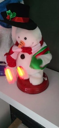 DEMO- snowflake spinning snowman