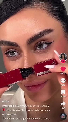 Un labial que te hace sentir una mujer poderosa y preciosa 🌹😍 te gusto? Son de @Maybelline New York #labial #maybelline #maybellinevinylink #carmencamposa