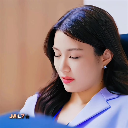 Pat is trying hard to get Doc Prem's attention. 😊 ⋆⭒⋆⭒⋆⭒⋆⭒⋆⭒⋆⭒⋆⭒⋆⭒⋆⭒⋆⭒⋆⭒⋆⭒ Edited by: Jal7star Drama series: Poisonous Love (2025) BGM Title: Anxiety (Song by Doechii) [No copyright infringement intended. The music/video belongs to the rightful owner] #PoisonousLoveTheSeries #ginnynatnicha #aangelinaass #gl #series | Jal7star