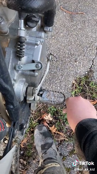 Kawasaki KX100: The Ultimate Dirt Bike Experience