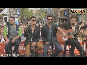 Big Time Rush performing on Extra
