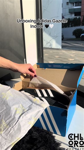 Unboxing Gazelle Indoor: O Sneaker Preto e Branco