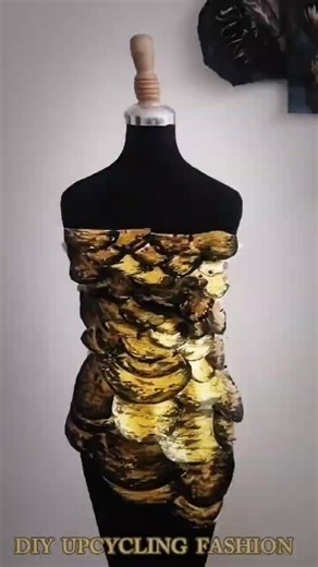 how to make a dress from plastic waste 🤷👗✨#shorts #diy #art #upcycling