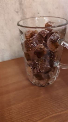 #毎日焙煎 #生豆を100gから買えるコーヒー屋 #大阪府 #池田市 #新鮮コーヒー #ペーパードリップ #珈琲好き #自家焙煎珈琲豆 #コーヒータイム #コーヒー大好き #コーヒー好きな人と繋がりたい #冷めても美味しいコーヒー #コーヒー豆専門店 #氷がコーヒー