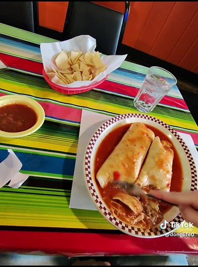Red Iguana Restaurant Review - 10/10!