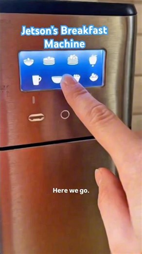 My Jetsons Breakfast Machine Moment 🤖🍳 | EnchanterDancer