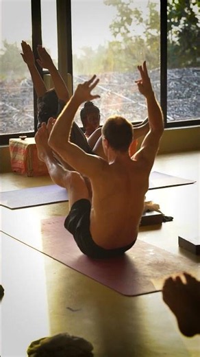 Become a Yoga Teacher: Global Yoga Teacher Training Experience 🧘‍♀️✨