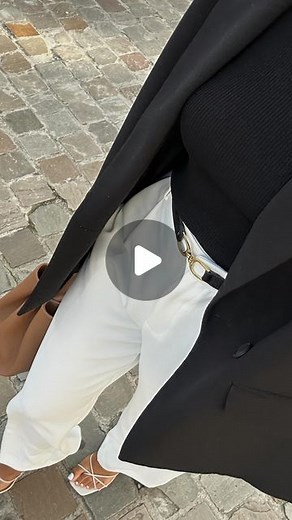 Maha — Growth | Mindset | Lifestyle on Instagram: "4 tips that will help you focus 🎧💻 1. Create a distraction-free environment : Clear your workspace to minimize visual and mental distractions. Activate focus mode on your phone and consider using noise-cancellation earbuds for an immersive work experience ! 2. Create a plan : Having a well-defined plan reduces the mental burden of deciding what to do next. This clarity ensures focused attention in each task and prevents feeling o