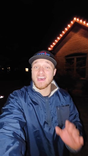 🎄 Charlotte homeowners! If the Christmas playlist is already on… it’s time to start thinking about lights. You handle the 🎁 under the tree and our team will handle everything on the outside. Our licensed, fully insured, trained crews design, install, maintain, and take down your Christmas lights so you don’t have to touch a ladder or untangle a single strand. Here’s what you get with our all-inclusive holiday lighting service: ✅ Commercial grade C9 LED lights made to shine on your home ✅ Profe