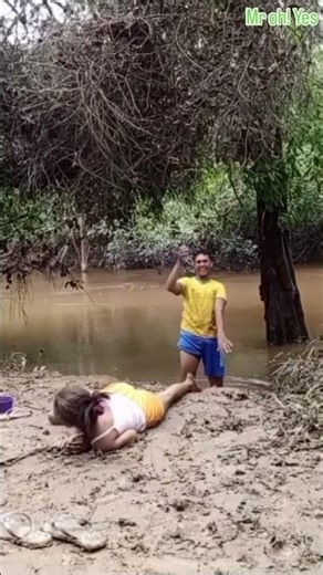 Mr Bean reacts to the funniest epic fails ever 366 #mrbean #mrbeanreaction #funny #shortsyoutube