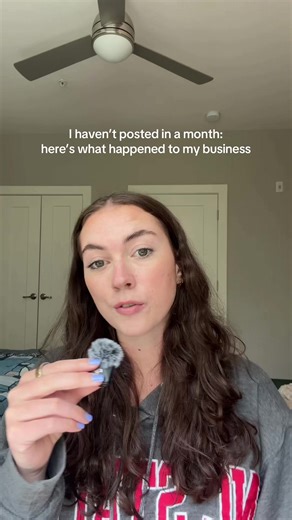 I didn't post for almost a month. 3 course signups. 2 strategy calls booked. 250 new followers. Posts still getting comments like I had just put them up. Your content can keep working even when you're not. This is your sign to rest without guilt!! Build something strategic enough that it doesn't need you to be on every single day to stay alive, and then actually take the break when you need it. Your people will be here. 🤍 #contentstrategy #socialmediamarketing #weddingphotographers #socialmedia